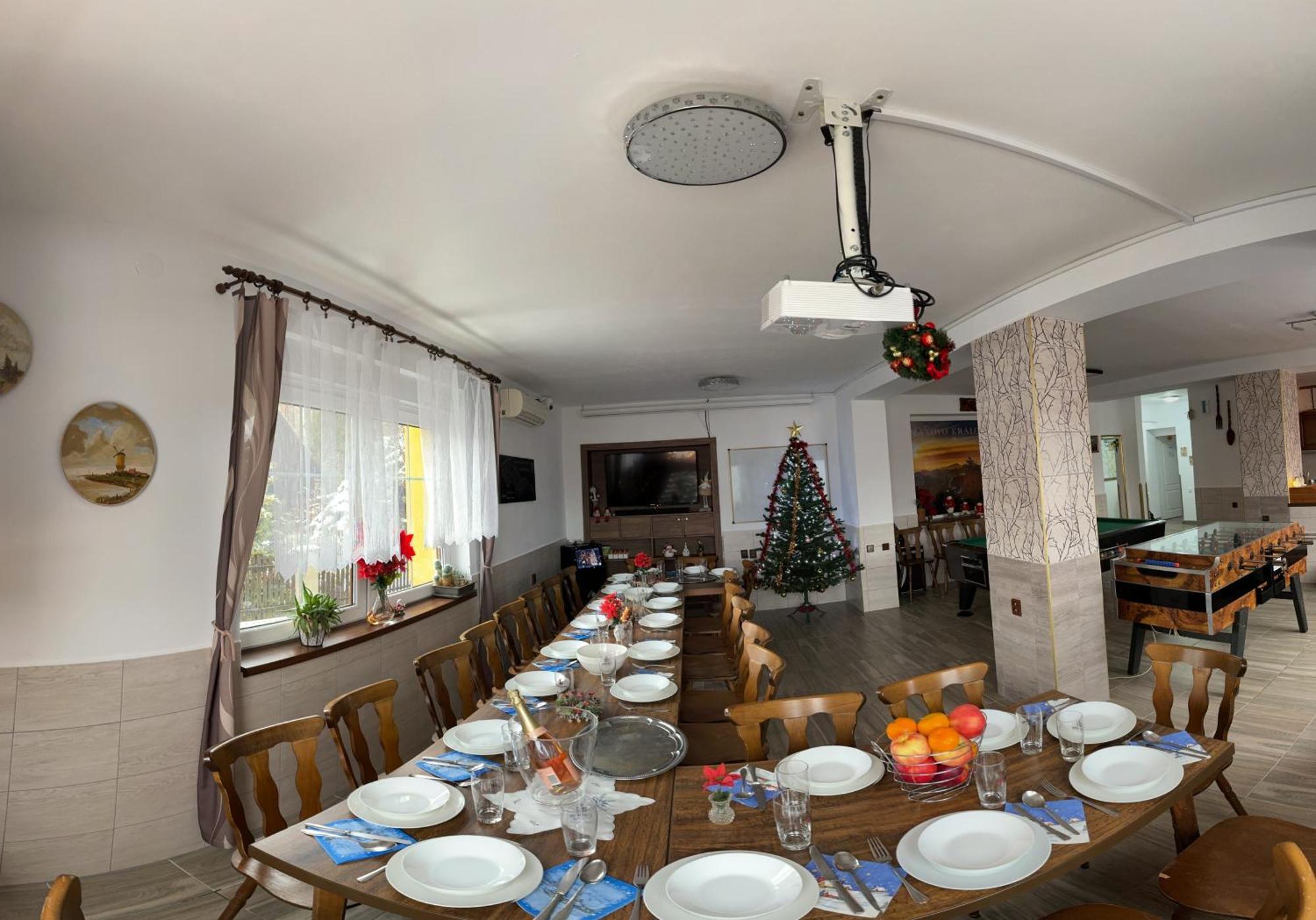Maxovo Kralovstvi Apartment Rovensko pod Troskami Exterior photo