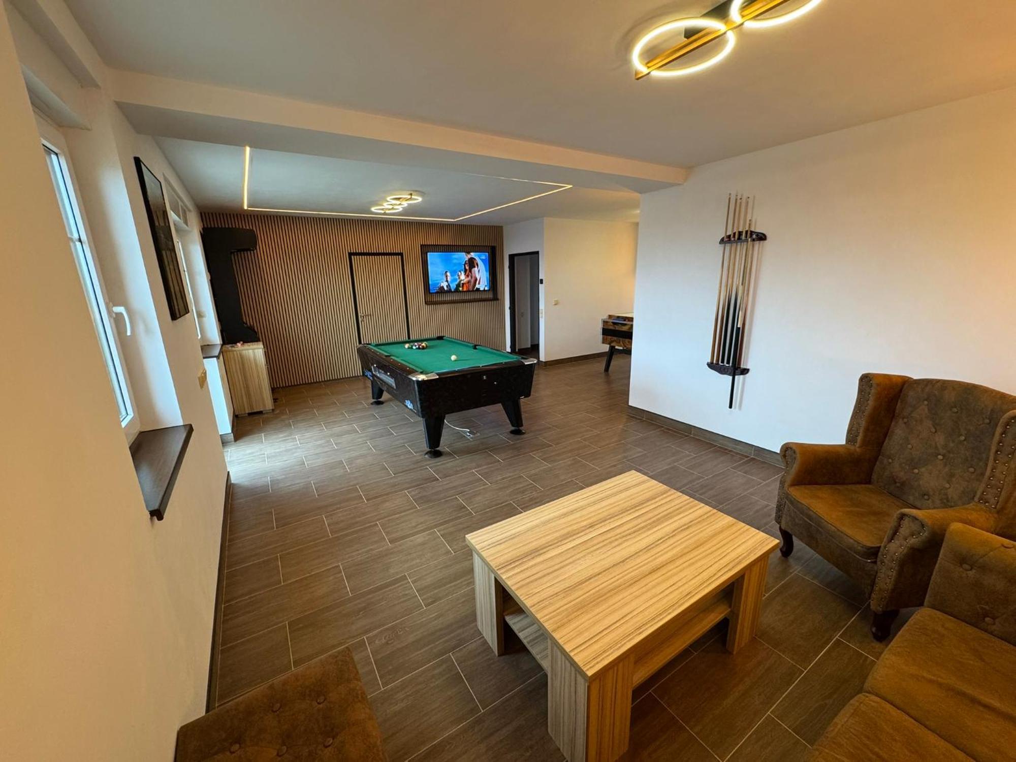 Maxovo Kralovstvi Apartment Rovensko pod Troskami Exterior photo